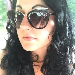 Meet your Posher, Theresa